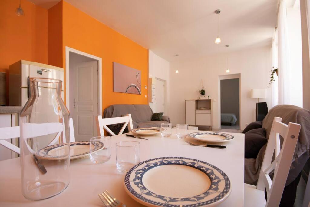 La Fontaine Neuve-Avallon-5 Personnes-1 Chambre-3 Lits-Parking-Wifi Exterior foto
