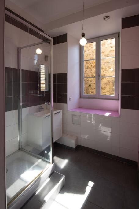La Fontaine Neuve-Avallon-5 Personnes-1 Chambre-3 Lits-Parking-Wifi Exterior foto